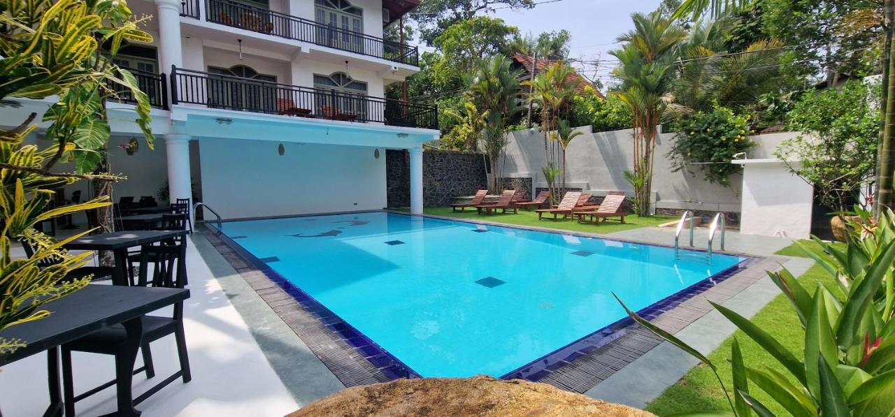 Chill Hill Hikkaduwa Hotel Exterior photo