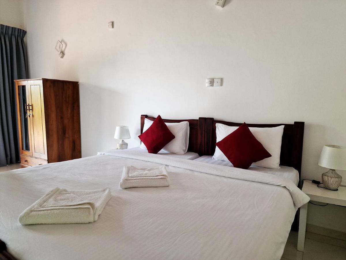 Chill Hill Hikkaduwa Hotel Exterior photo