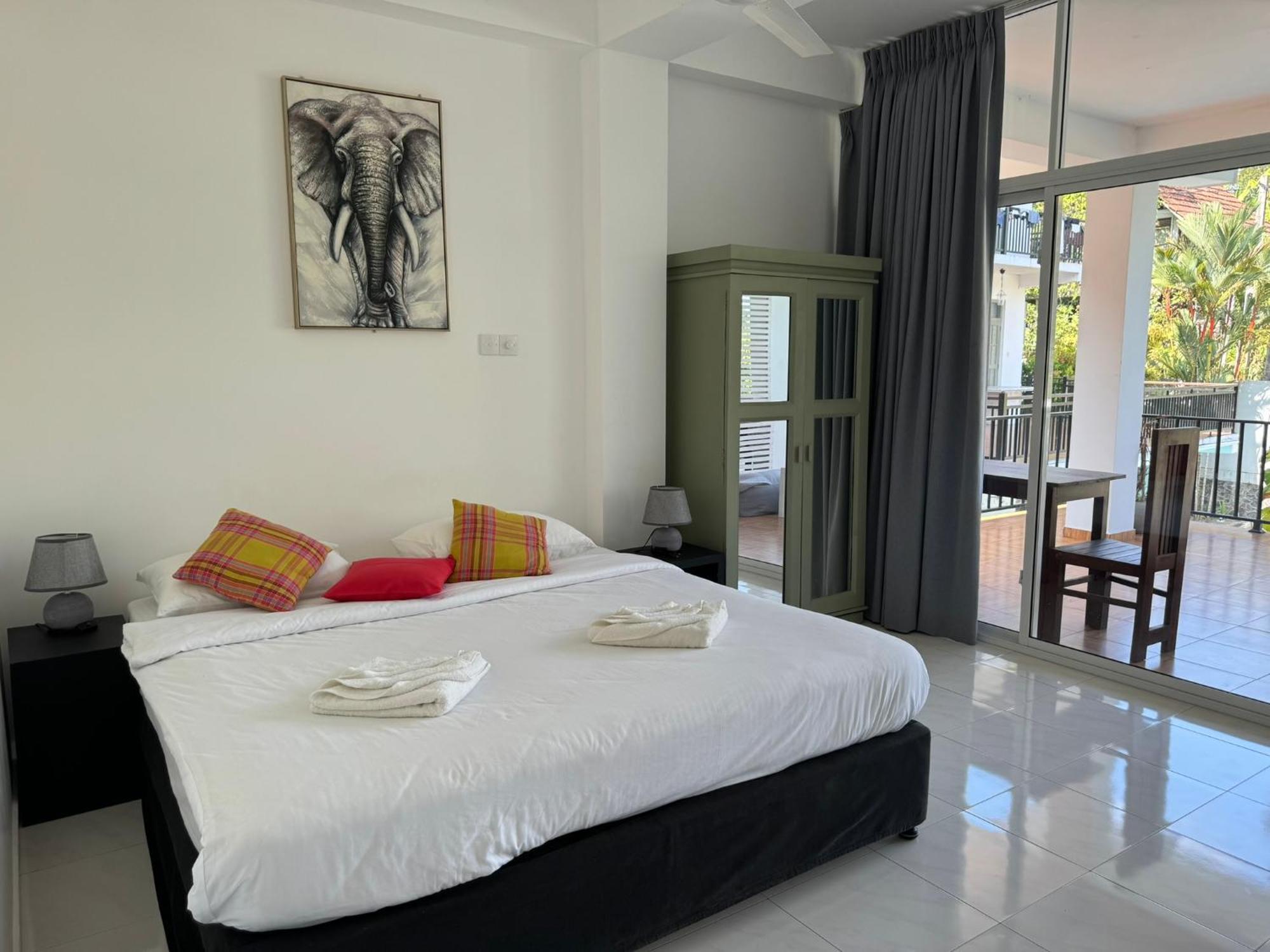 Chill Hill Hikkaduwa Hotel Exterior photo